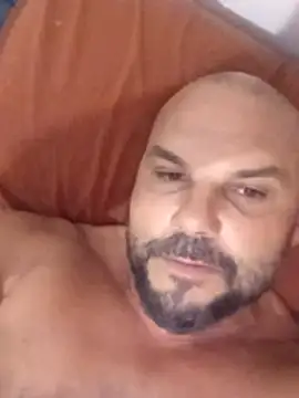 Snapshot of Javierchico chatting on June 18, 5:30 am Javierchico online show from June 18, 5:30 am