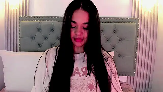 Snapshot of Aitana98_ chatting on December 29, 9:39 am Aitana98  online show from December 29, 9:39 am