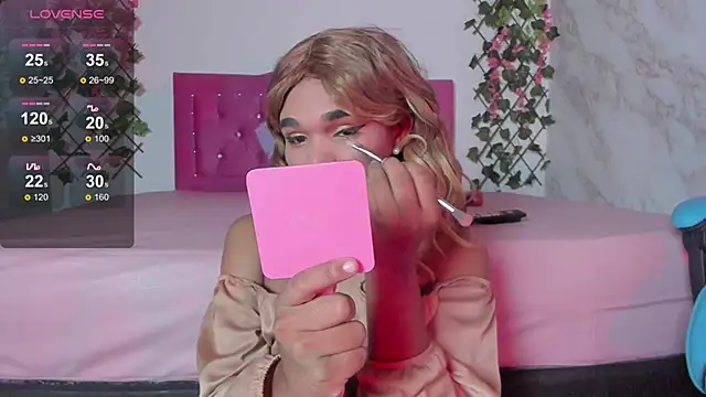 Snapshot of alexaa_cutee chatting on December 23, 7:49 am alexaa cutee online show from December 23, 7:49 am