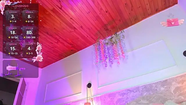 Snapshot of alexaa_cutee chatting on April 12, 3:33 am alexaa cutee online show from April 12, 3:33 am