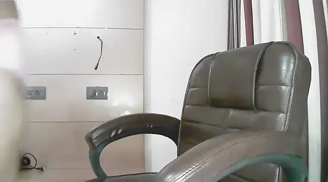 Snapshot of collage_hoty chatting on March 2, 12:42 am collage hoty online show from March 2, 12:42 am