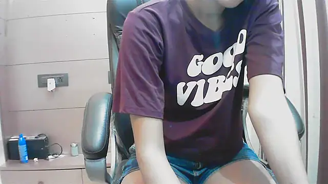 Snapshot of collage_hoty chatting on September 26, 5:39 pm collage hoty online show from September 26, 5:39 pm