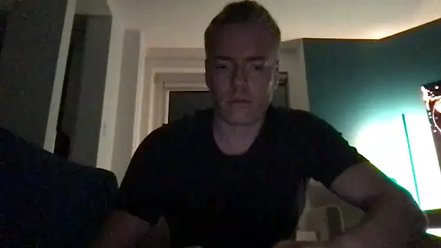 Snapshot of Gingerbushguy chatting on September 27, 8:52 am Gingerbushguy online show from September 27, 8:52 am