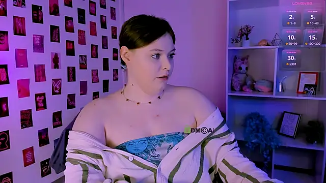 Snapshot of nikole_kitt chatting on June 29, 6:41 pm nikole kitt online show from June 29, 6:41 pm