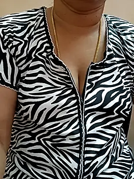 gaurika18 online show from March 3, 1:10 am