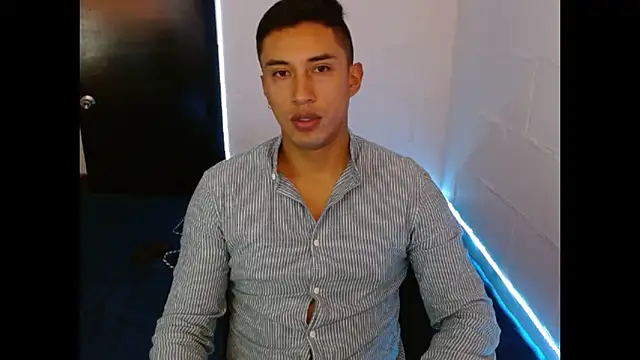 Snapshot of Davixx258 chatting on February 27, 9:47 pm Davixx258 online show from February 27, 9:47 pm