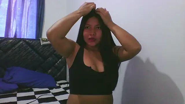JenniferChian online show from June 30, 5:36 pm