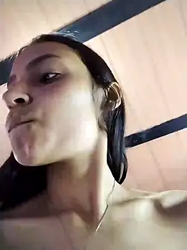 Snapshot of emma_ambar chatting on March 14, 4:43 am emma ambar online show from March 14, 4:43 am