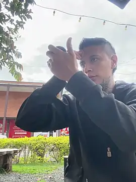  PhillipBrown online show from February 14, 1:18 pm