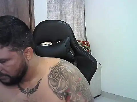 Snapshot of tupapito00 chatting on March 27, 5:01 pm tupapito00 online show from March 27, 5:01 pm