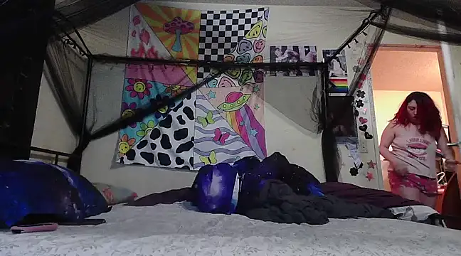 NovaLove2002 online show from March 16, 4:52 am