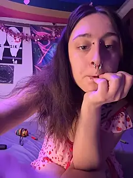 NovaLove2002 online show from February 12, 4:40 am