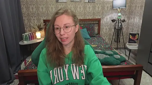 Lill Mary online show from March 26, 2:39 am