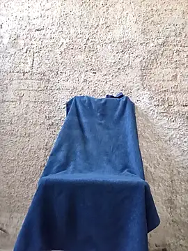 Snapshot of strip_1212 chatting on October 26, 10:47 pm strip 1212 online show from October 26, 10:47 pm