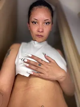 Snapshot of baby_lizy chatting on July 1, 7:57 pm baby lizy online show from July 1, 7:57 pm