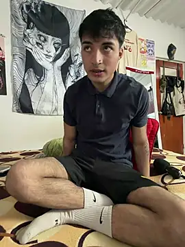 Snapshot of dylan_fun18 chatting on June 25, 6:56 pm dylan fun18 online show from June 25, 6:56 pm