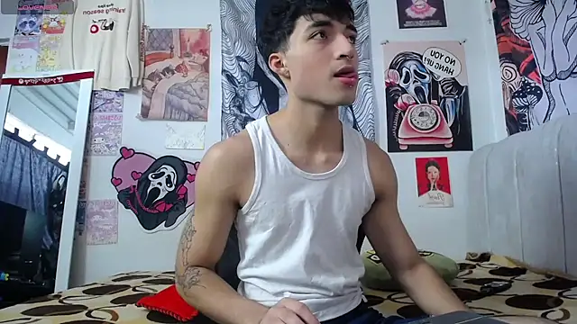 Snapshot of dylan_fun18 chatting on July 5, 8:27 pm dylan fun18 online show from July 5, 8:27 pm