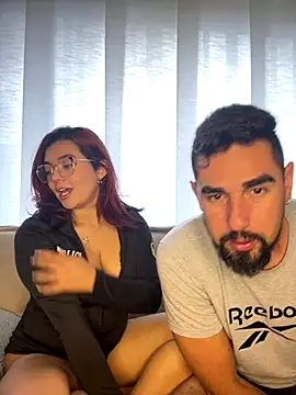 Snapshot of camianddanna chatting on December 1, 6:19 pm camianddanna online show from December 1, 6:19 pm