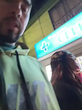 Snapshot of camianddanna chatting on March 20, 1:24 am camianddanna online show from March 20, 1:24 am