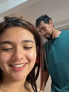 Snapshot of camianddanna chatting on March 21, 3:22 am camianddanna online show from March 21, 3:22 am