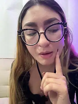 Snapshot of camianddanna chatting on September 13, 1:05 am camianddanna online show from September 13, 1:05 am