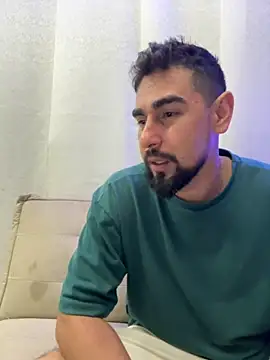 Snapshot of camianddanna chatting on November 9, 1:15 am camianddanna online show from November 9, 1:15 am