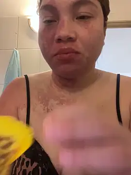 WhiteWomen online show from October 31, 9:16 pm