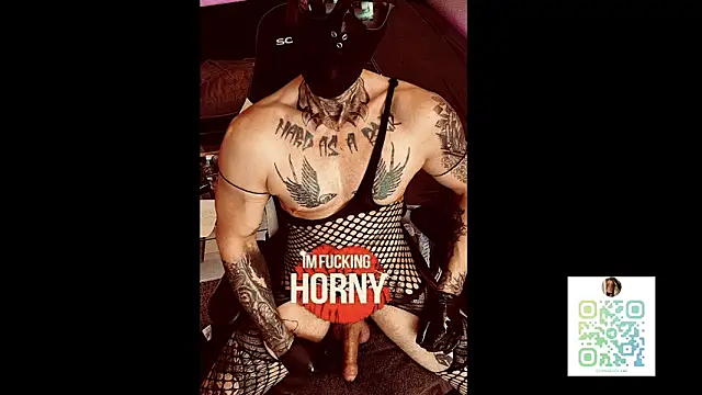 Snapshot of LuggiJack chatting on February 12, 3:12 am LuggiJack online show from February 12, 3:12 am