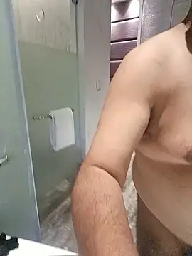 Snapshot of ridetoheaven chatting on October 6, 2:47 pm ridetoheaven online show from October 6, 2:47 pm