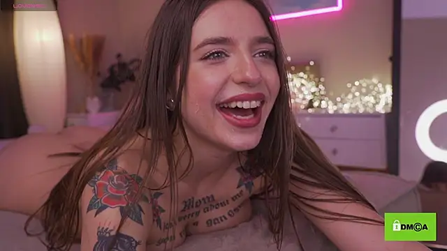 Snapshot of Deeptalkss chatting on February 13, 8:48 am Deeptalkss online show from February 13, 8:48 am