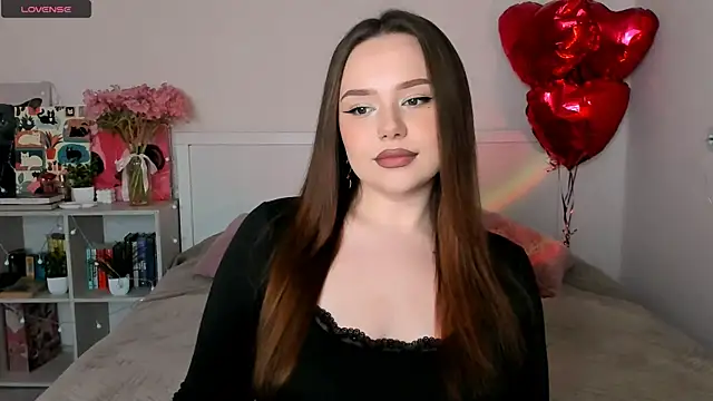 Snapshot of LittleKiitten chatting on May 29, 2:59 pm LittleKiitten online show from May 29, 2:59 pm