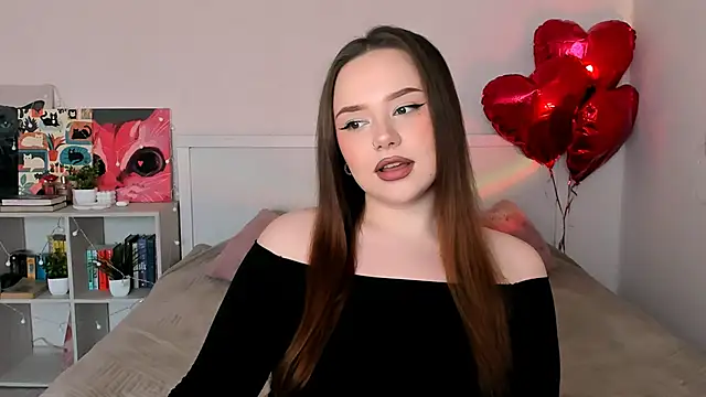 Snapshot of LittleKiitten chatting on June 7, 2:54 pm LittleKiitten online show from June 7, 2:54 pm