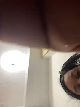 vic pretynhaa online show from February 10, 7:47 am