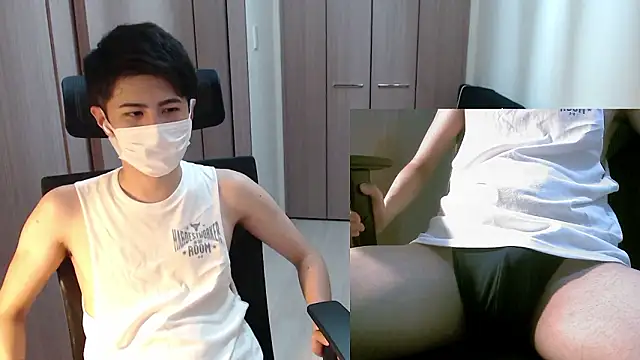 Snapshot of ryota_kkk chatting on June 24, 12:04 pm ryota kkk online show from June 24, 12:04 pm