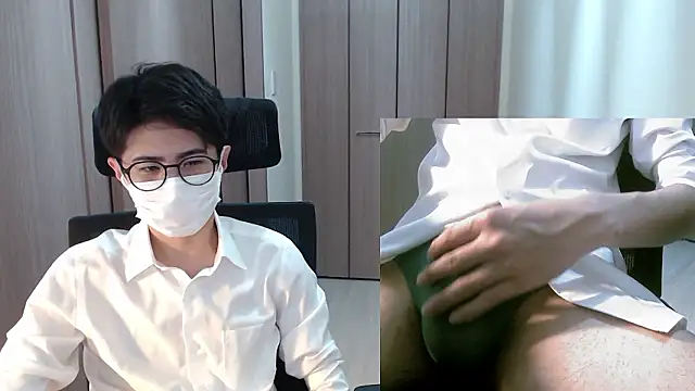 Snapshot of ryota_kkk chatting on July 3, 4:41 am ryota kkk online show from July 3, 4:41 am