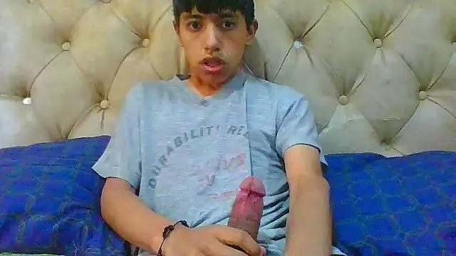 Snapshot of danuel23 chatting on September 11, 4:29 pm danuel23 online show from September 11, 4:29 pm