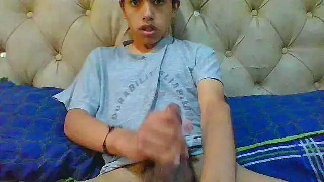 Snapshot of danuel23 chatting on September 15, 3:56 pm danuel23 online show from September 15, 3:56 pm