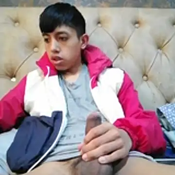 Snapshot of danuel23 chatting on May 8, 3:39 pm danuel23 online show from May 8, 3:39 pm