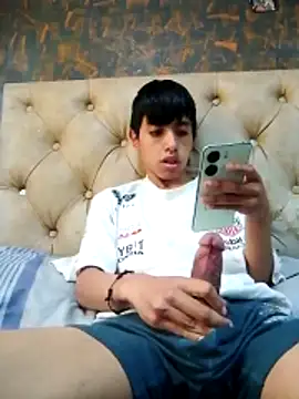 Snapshot of danuel23 chatting on June 9, 3:34 pm danuel23 online show from June 9, 3:34 pm
