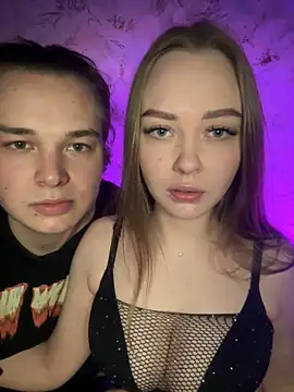 Family-Mm1 online show from February 7, 8:34 pm