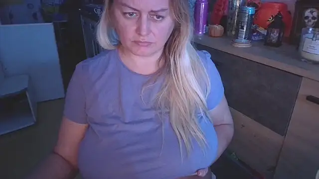 Meliss Official9 online show from October 30, 6:30 pm