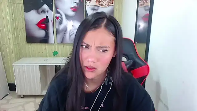 Catalehia Milk online show from January 30, 8:10 pm