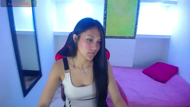 Catalehia Milk online show from March 5, 8:10 pm