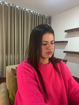 Snapshot of Alice_Biel chatting on December 24, 1:39 pm Alice Biel online show from December 24, 1:39 pm