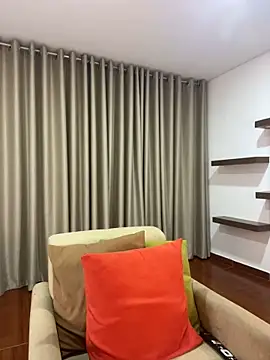 Snapshot of Alice_Biel chatting on January 11, 2:09 am Alice Biel online show from January 11, 2:09 am