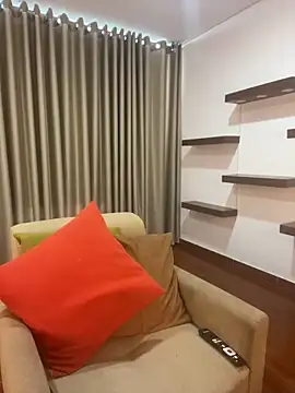 Snapshot of Alice_Biel chatting on February 9, 8:45 pm Alice Biel online show from February 9, 8:45 pm