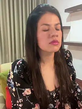 Snapshot of Alice_Biel chatting on March 5, 9:37 pm Alice Biel online show from March 5, 9:37 pm