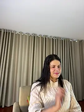 Alice Biel online show from June 13, 1:20 pm