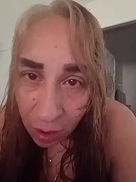 Snapshot of karlabarrera chatting on March 17, 10:02 pm karlabarrera online show from March 17, 10:02 pm