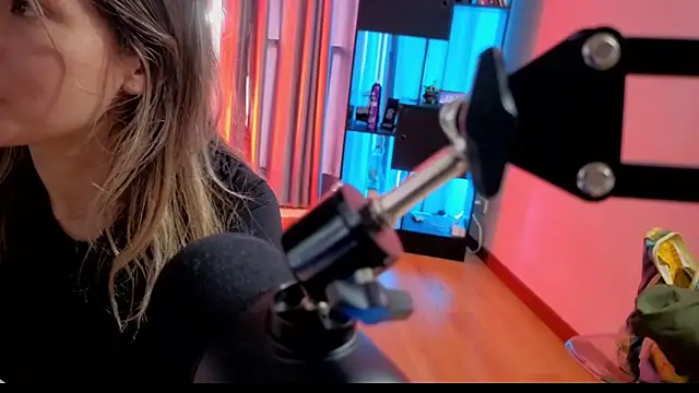 sexfire lalita online show from March 25, 10:05 pm